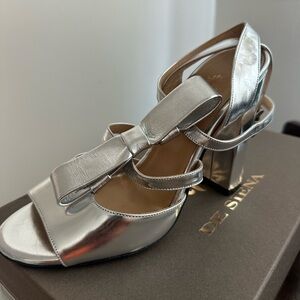 Metallic Silver Bow Block-Heel Sandals - Women's